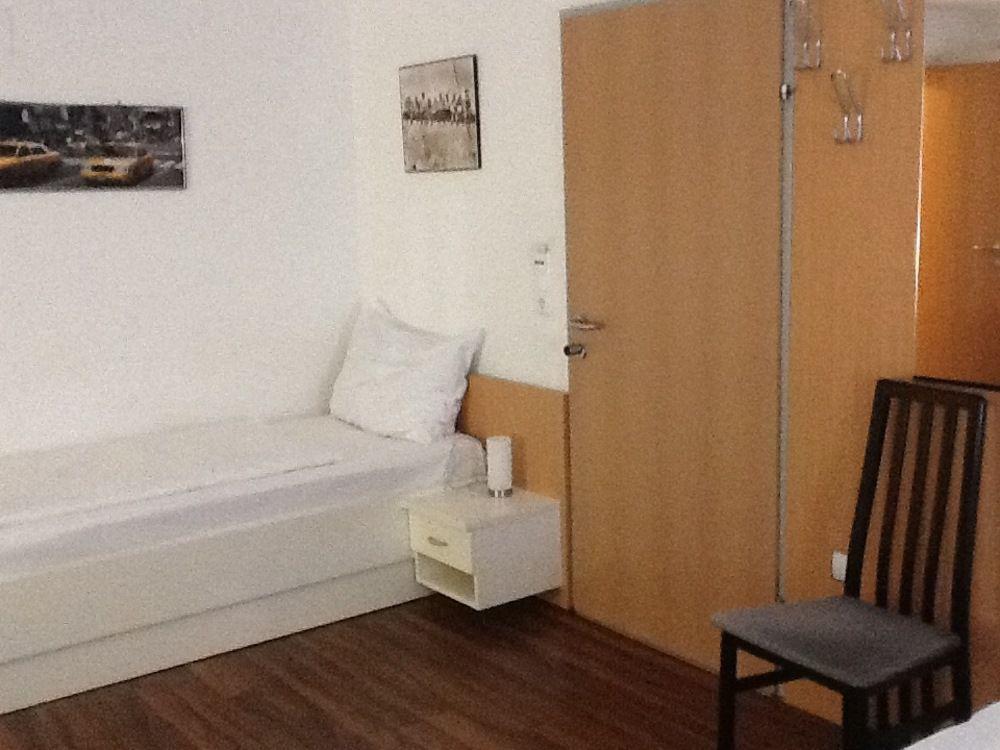Pension Casa Topolino Винер Нойщат Екстериор снимка